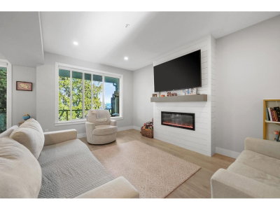 47203 VISTA Place | Chilliwack British Columbia | Slide Image Six
