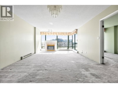 8 LAGUNA Court | New Westminster British Columbia | Slide Image Nine