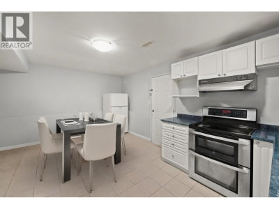 3949 SEFTON Street | Port Coquitlam British Columbia | Slide Image Three