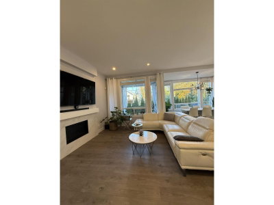 20455 83A Avenue | Langley British Columbia | Slide Image Three