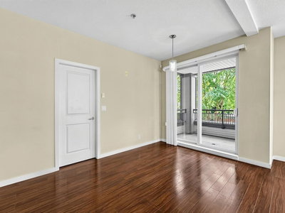 10455 UNIVERSITY Drive | Surrey British Columbia | Slide Image Eight