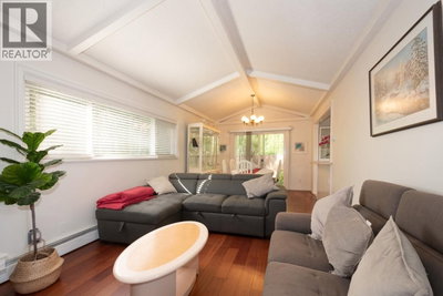 8240 MANSON Drive | Burnaby British Columbia | Slide Image Thirteen