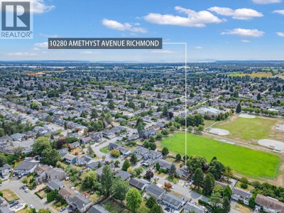 10280 AMETHYST Avenue | Richmond British Columbia | Slide Image Four