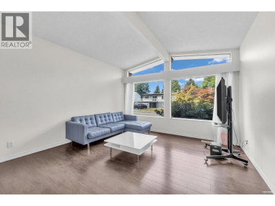 10280 AMETHYST Avenue | Richmond British Columbia | Slide Image Eight