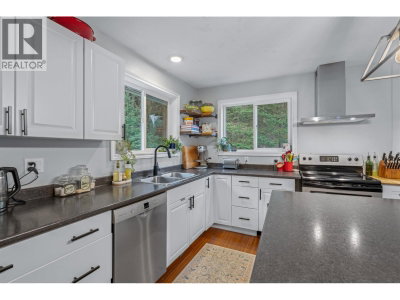 2971 MINOTTI Drive | Prince George British Columbia | Slide Image Six