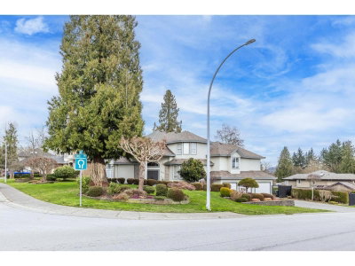 9012 162A Street | Surrey British Columbia | Slide Image Three