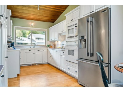 11390 NORTHVIEW Crescent | Delta British Columbia | Slide Image Twelve