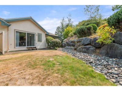 8590 SUNRISE Drive | Chilliwack British Columbia | Slide Image Thirty-eight
