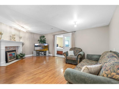 9087 144 Street | Surrey British Columbia | Slide Image Thirteen