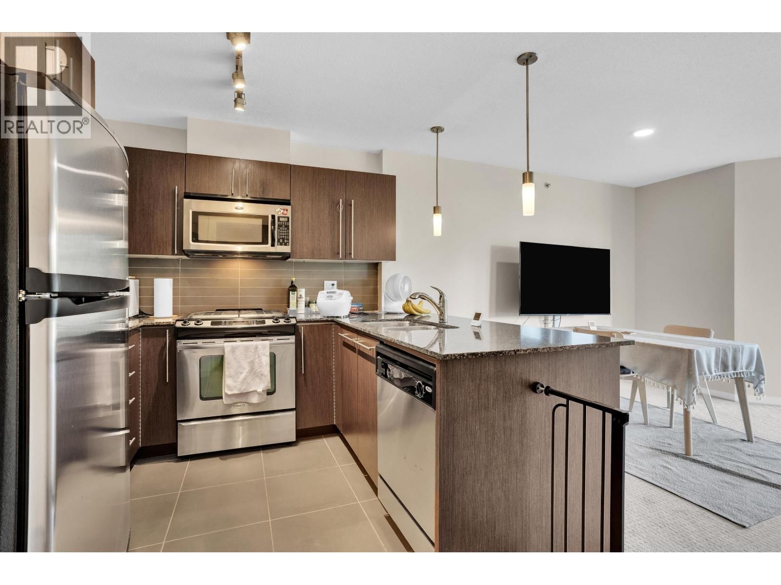 4888 BRENTWOOD Drive, Burnaby, British Columbia V5C 0C6