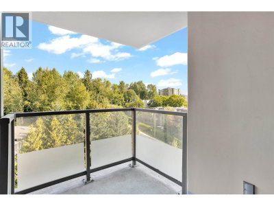 4888 BRENTWOOD Drive | Burnaby British Columbia | Slide Image Thirteen