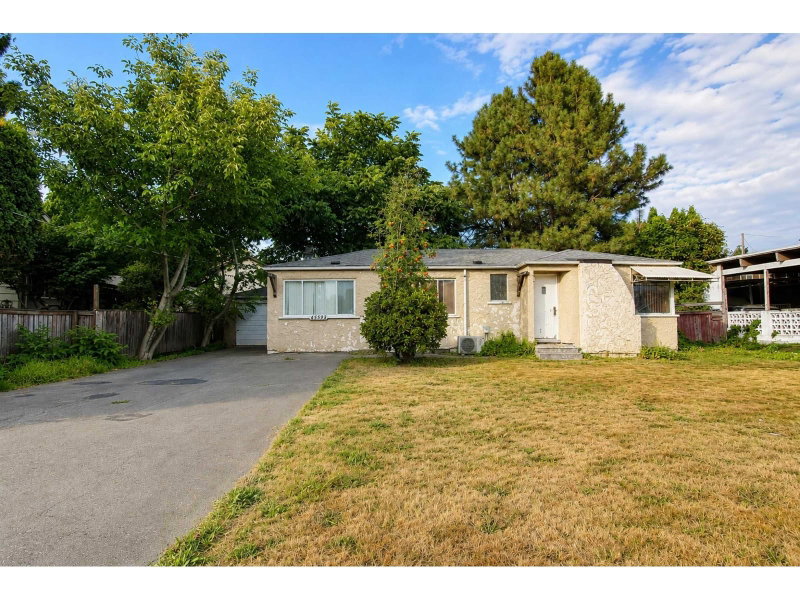 45593 KIPP Avenue Chilliwack British Columbia, V2P 1Z1 - 2 Bedrooms Home For Sale