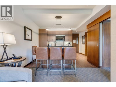 2020 LONDON Lane | Whistler British Columbia | Slide Image Eleven