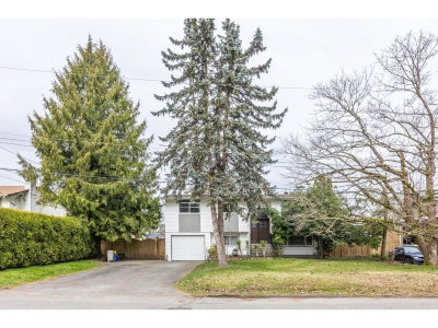 27283 29 Avenue | Langley British Columbia | Slide Image Two