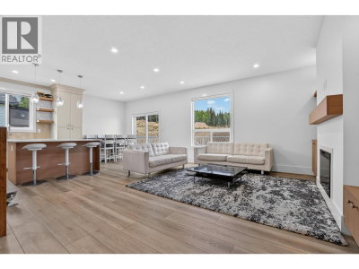 7943 SOUTHRIDGE Avenue | Prince George British Columbia | Slide Image Thirteen