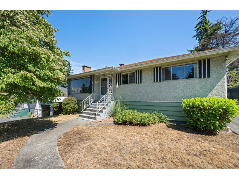 10836 128 Street Surrey British Columbia, V3T 3A3 - 3 Bedrooms Home For Sale