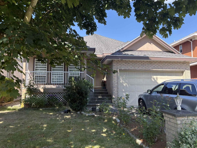 7719 147A Street Surrey British Columbia, V3S 8Z4 - 6 Bedrooms Home For Sale