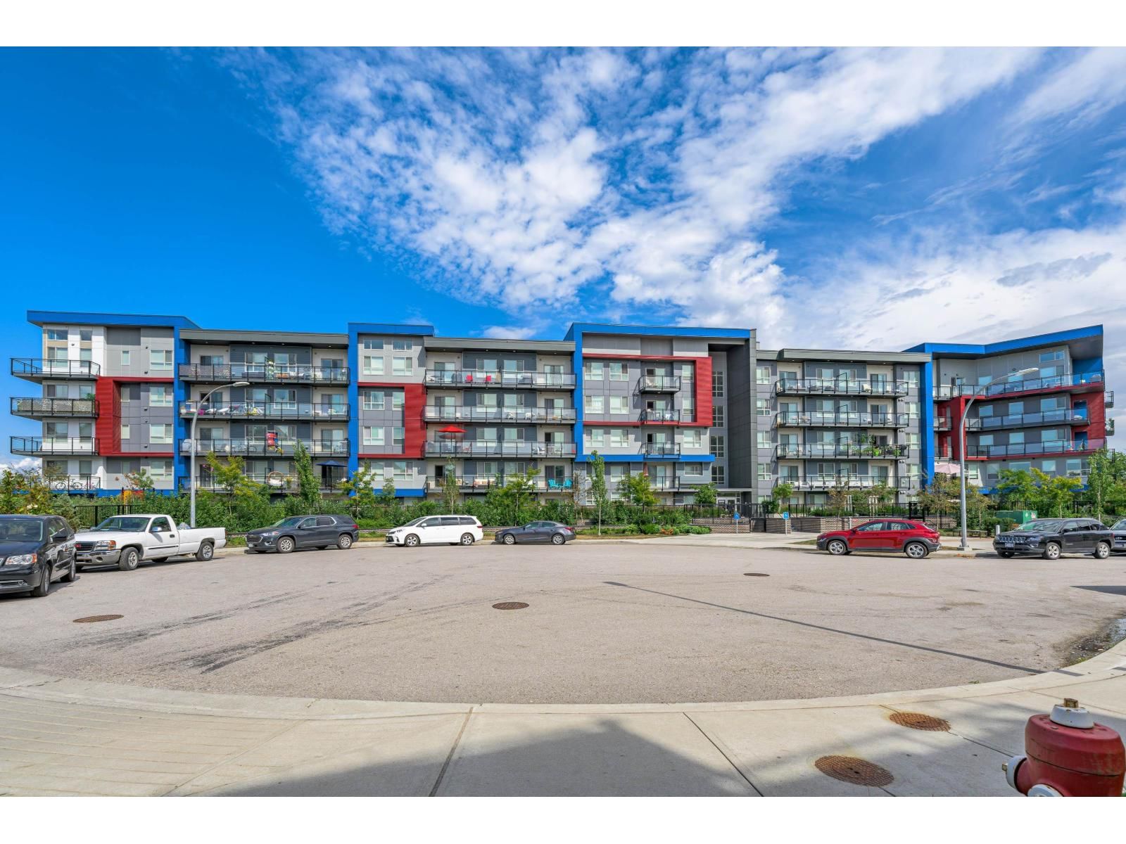 5486 199A Street, Langley, British Columbia V3A 1J6