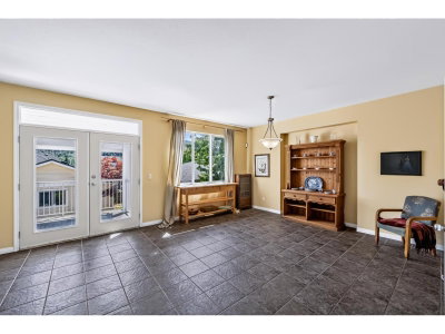 36256 STEPHEN LEACOCK Drive | Abbotsford British Columbia | Slide Image Nine