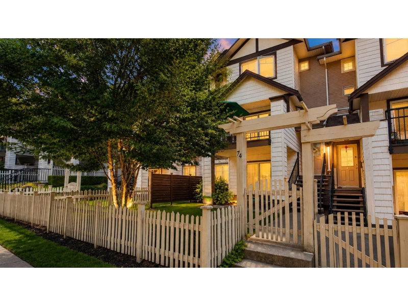 4401 BLAUSON Boulevard Abbotsford British Columbia, V3G 0A4 - 4 Bedrooms Condo For Sale