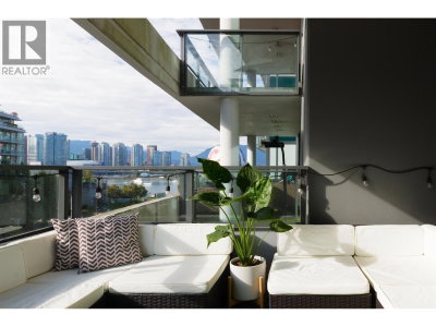 1688 PULLMAN PORTER Street | Vancouver British Columbia | Slide Image Twenty-two