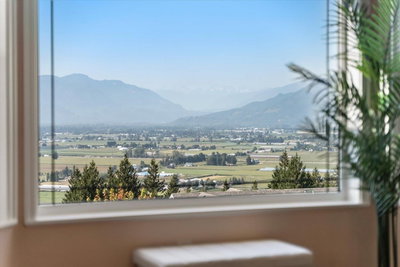7304 MOUNT THURSTON Drive | Chilliwack British Columbia | Slide Image Fourteen