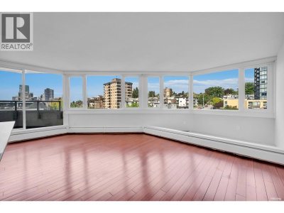 31 ELLIOT Street | New Westminster British Columbia | Slide Image Nine