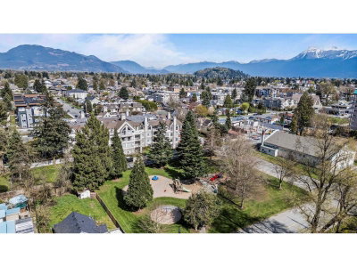 45700 WELLINGTON Avenue | Chilliwack British Columbia | Slide Image Six