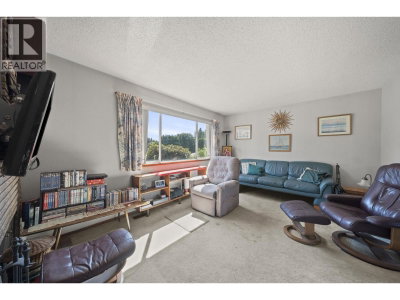 6731 CAMSELL Crescent | Richmond British Columbia | Slide Image Five