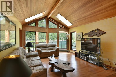 13119 NARROWS Road | Madeira Park British Columbia | Slide Image Fifteen