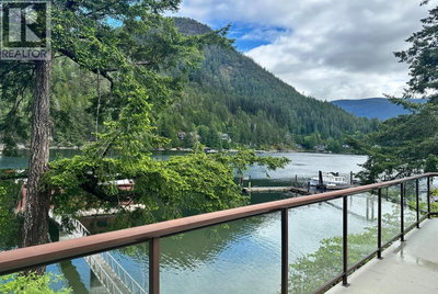 13119 NARROWS Road | Madeira Park British Columbia | Slide Image Three