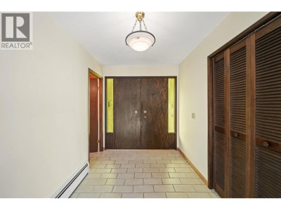 380 METTA Street | Port Moody British Columbia | Slide Image Four