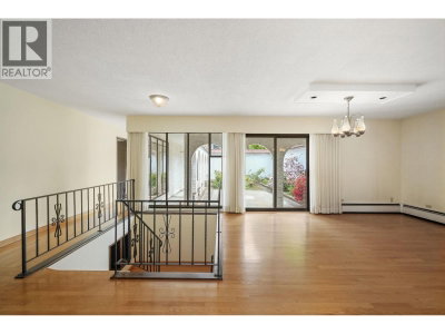 380 METTA Street | Port Moody British Columbia | Slide Image Nine