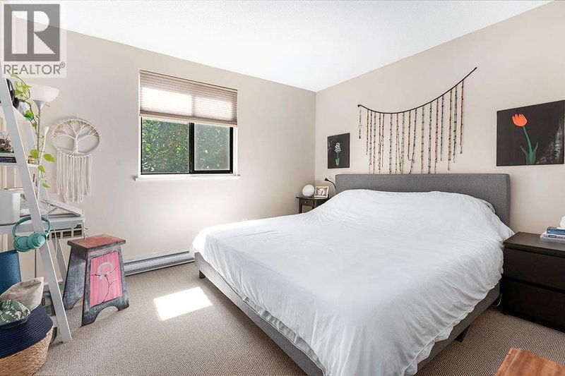 9146 SATURNA Drive Burnaby British Columbia, V3J 7K2 - 2 Bedrooms Condo For Sale