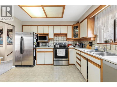 3481 DIEPPE Drive | Vancouver British Columbia | Slide Image Three