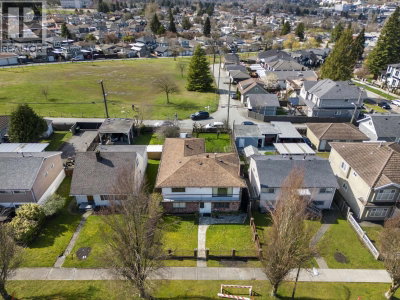 3481 DIEPPE Drive | Vancouver British Columbia | Slide Image Thirty