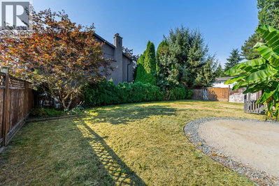 22928 117 Avenue | Maple Ridge British Columbia | Slide Image Thirty-two