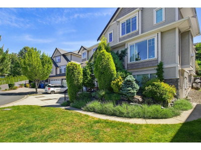3980 KALEIGH Court | Abbotsford British Columbia | Slide Image Three