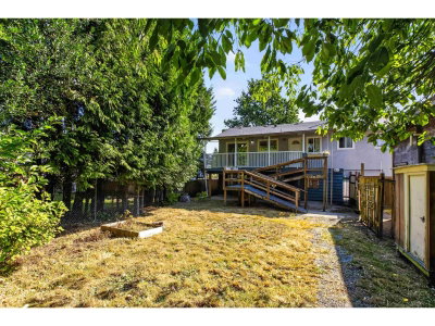 9727 121 Street | Surrey British Columbia | Slide Image Twenty-four