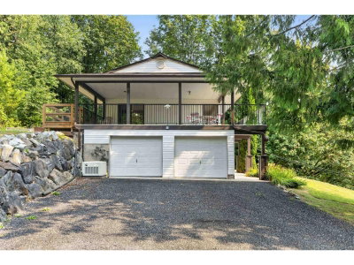 37511 ATKINSON Road | Abbotsford British Columbia | Slide Image Three