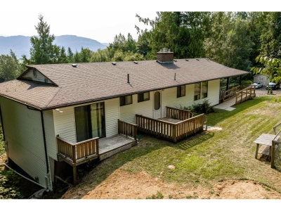37511 ATKINSON Road | Abbotsford British Columbia | Slide Image Five