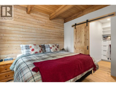 2200 EVA LAKE Road | Whistler British Columbia | Slide Image Fourteen