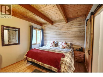 2200 EVA LAKE Road | Whistler British Columbia | Slide Image Fifteen