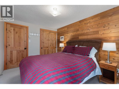 2200 EVA LAKE Road | Whistler British Columbia | Slide Image Nineteen