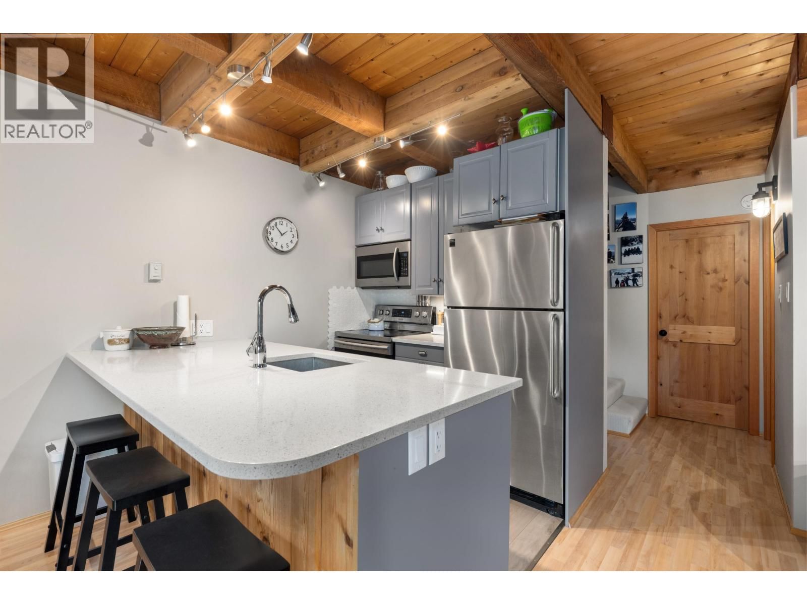 5 2200 EVA LAKE Road property photo