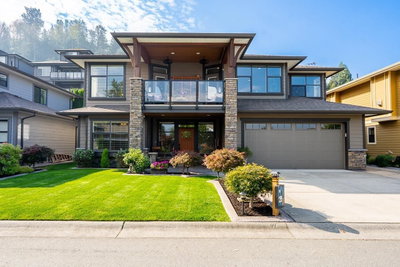 50778 LEDGESTONE Place | Chilliwack British Columbia | Slide Image Three