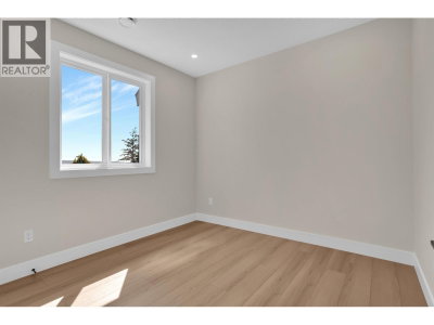 269 KING Street | Coquitlam British Columbia | Slide Image Fifteen