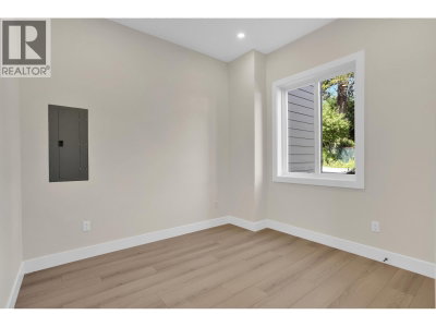 269 KING Street | Coquitlam British Columbia | Slide Image Seventeen