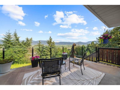 35993 EAGLECREST Place | Abbotsford British Columbia | Slide Image Twelve
