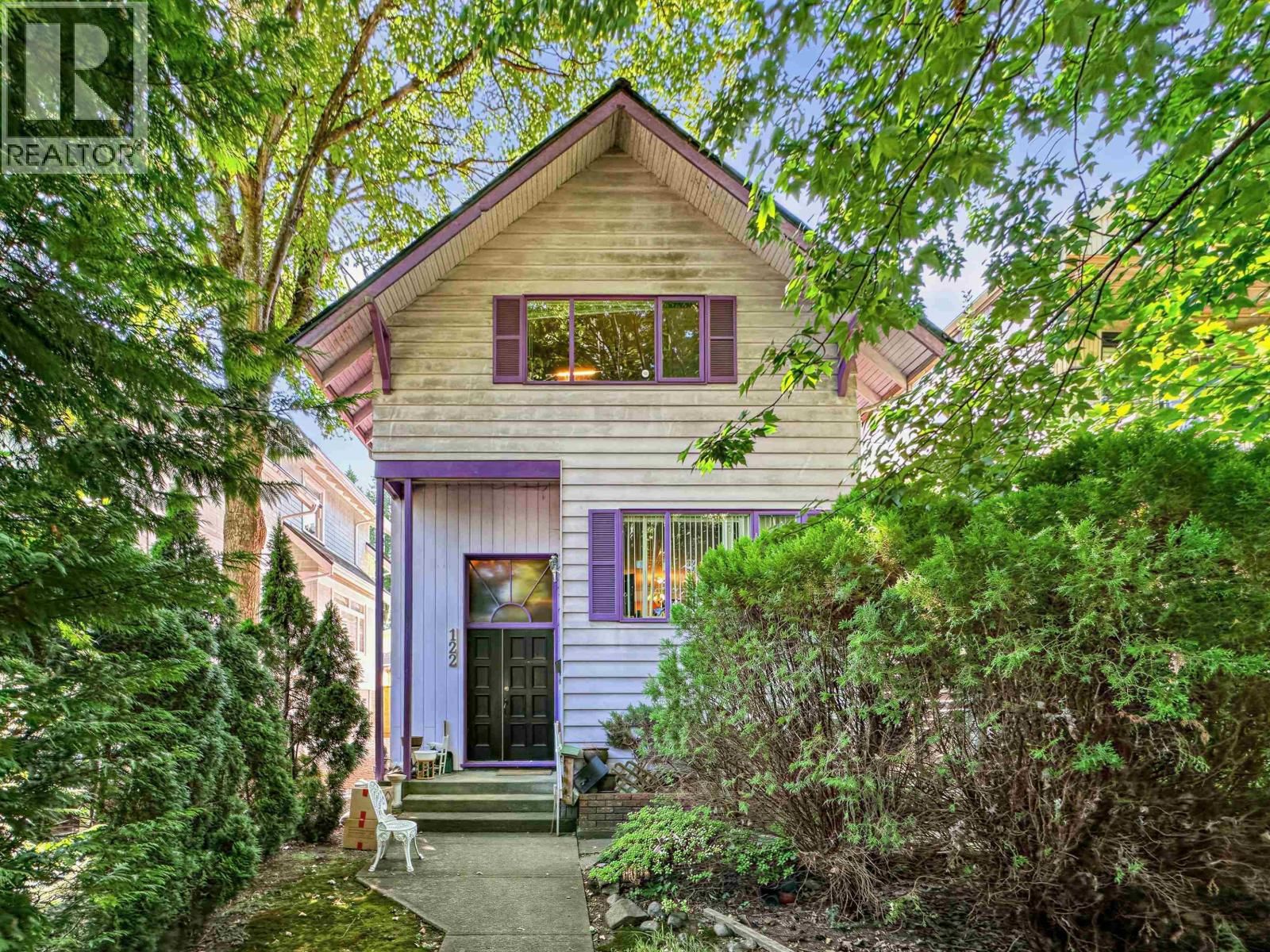 122 17TH Avenue, Vancouver, British Columbia V5Y 1Z6